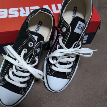 CONVERSE ALL STAR 블랙 로우컷 스니커즈
