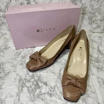 [새상품급] DIANA 펌프스 23 EE 스퀘어토 리본