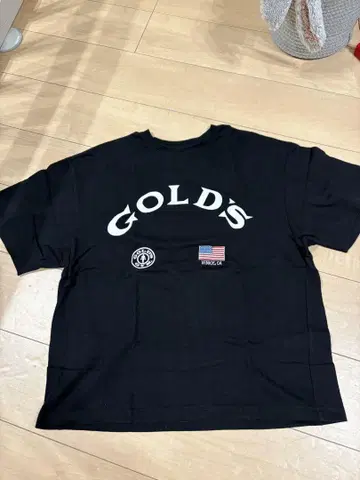 GOLD'S GYM 블랙 티셔츠 L 사이즈 한정품