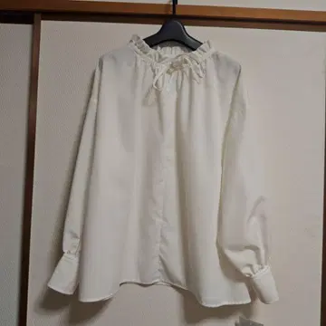 EMMAJAMES 화이트 리본 긴팔 셔츠