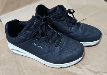 SKECHERS 블랙 스니커즈 25cm 스케쳐스