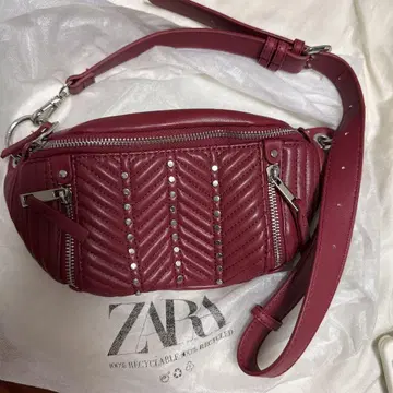 ZARA 버건디 바디백