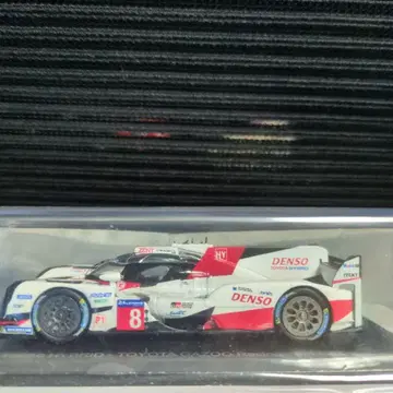 아셰트 르망 24시 레이스카 TOYOTA TS050 HYBRID