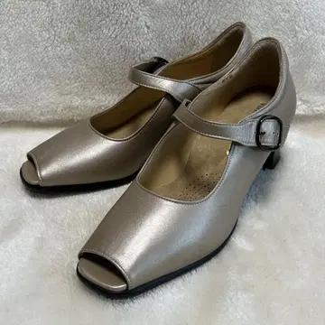 컴포트클리닉 새상품 오픈토 펌프스 메리제인 23