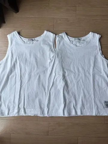 UNIQLO x ANYA T3 슬리브리스 화이트 M L