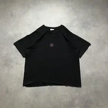 90s Calvin Klein 1995 box logo art tee