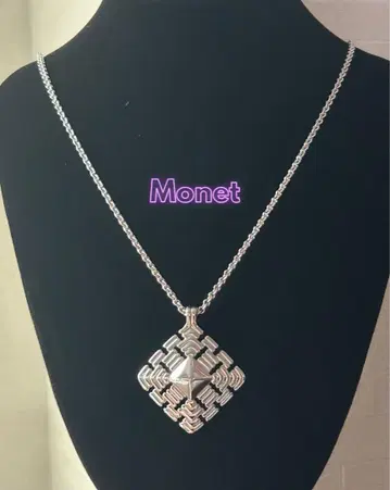 Monet 실버 톤 스퀘어 펜던트 롱 목걸이