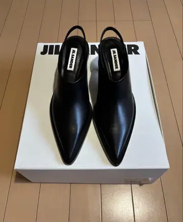 새상품 JIL SANDER (질 샌더) 스트랩 샌들 EU 37 사이즈