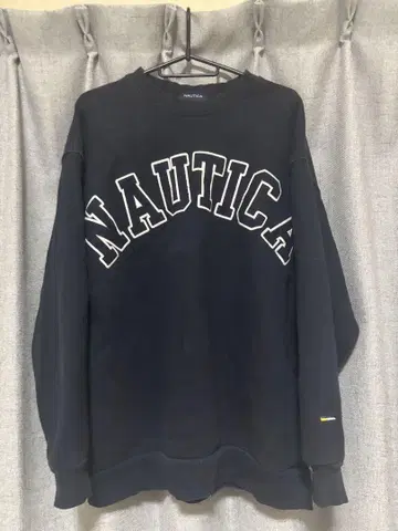 Nautica 네이비 맨투맨 사이즈 M