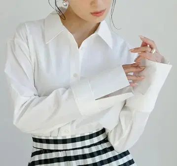 새상품급 아뉴앙스 anuans 24SS MANY WAY 블라우스 긴팔