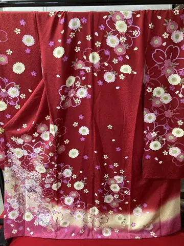 후리소데 순수 실크 빨간색 꽃무늬