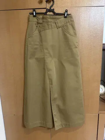 MURUA x Dickies 콜라보 베이지 롱 스커트