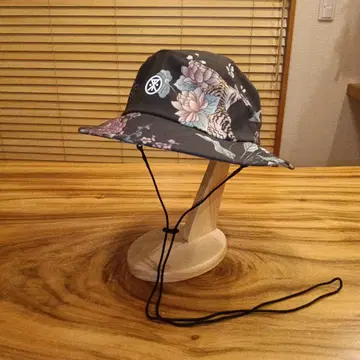 ROARK REVIVAL (로아크 리바이벌) HAT