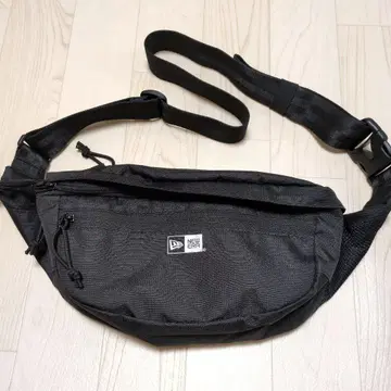 뉴에라 웨스트 파우치