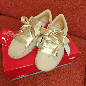 Puma 비키 리본 스니커즈 24cm