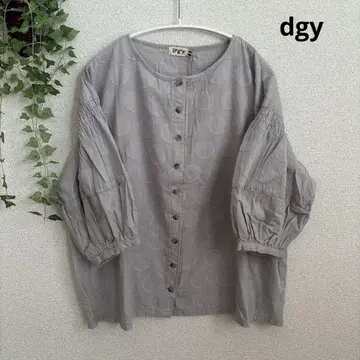 디지-와이 동그라미 패턴 블라우스