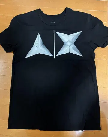 ARMANI Exchange 블랙 티셔츠 M 사이즈