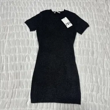 미사용 새상품 ZARA 반팔 니트 원피스 XS 다크 그레이
