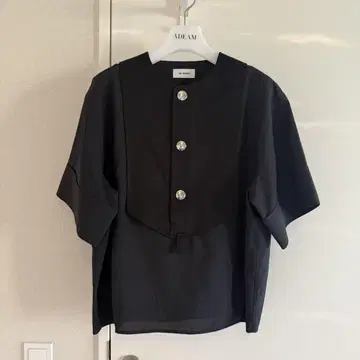 THE RERACS / 빕 프론트 숏 슬리브 셔츠