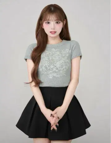 Darich 다리치 DR 비쥬 플라워 니트 탑 GRY