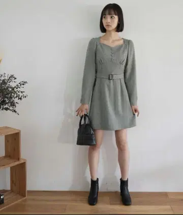 패널 절개 원피스 FREE'S MART