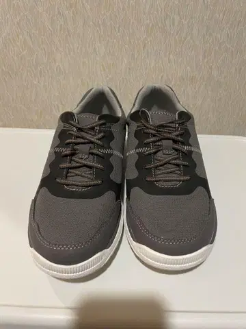 미사용 Clarks 클락스 경량 스니커즈 출퇴근 통학용