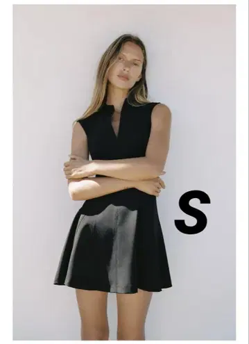 ZARA 슬리브리스 크레이프 미니 원피스 S 사이즈 블랙