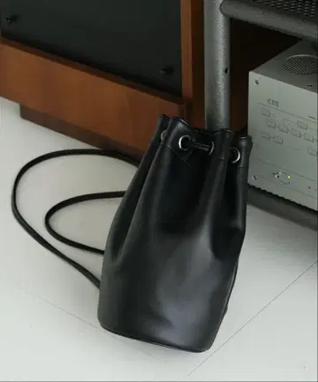 [새상품 택 포함] LURAKU 인조 가죽 복조리 백