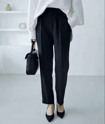 슬림 테이퍼드 팬츠