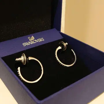 SWAROVSKI 스와로브스키 후프 히아스 크리스탈 박스 포함