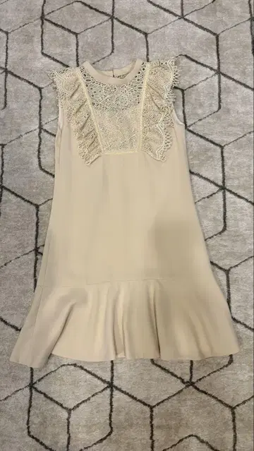 Lily Brown 원피스 새상품급