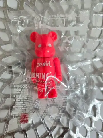 X-girl BE@RBRICK 100% 베어브릭 엑스걸