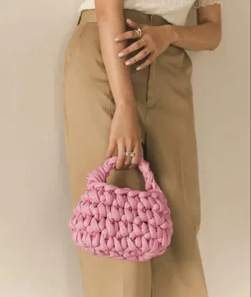 <ADD CULUMN> ONE 메쉬 바스켓 ₩12,100