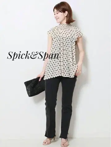 Spick&Span 스픽 앤 스팬 시어 도트 프렌치 셔링 블라우스
