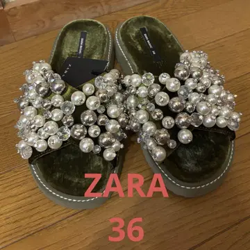 ZARA 비쥬 플랫 샌들