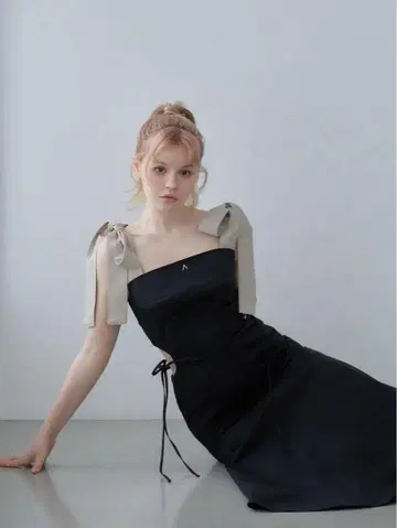 andmary Ann ribbon dress/ black
