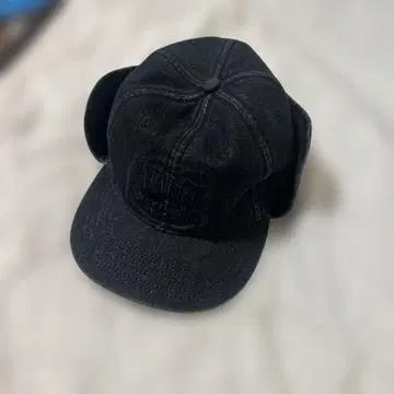 XLARGE 블랙 플라이트 캡