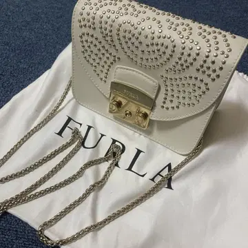 [한정품] FURLA 훌라 메트로폴리스 체인 숄더백 화이트