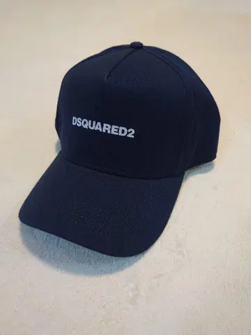 DSQUARED2 맨투맨 패브릭 야구 모자 미사용 새상품
