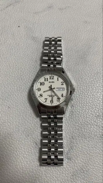 ALBA 아날로그 시계 실버 AQGK470 34.5mm