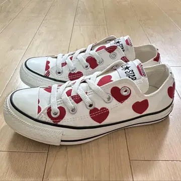 새상품급 CONVERSE ALL STAR 하트 무늬 스니커즈