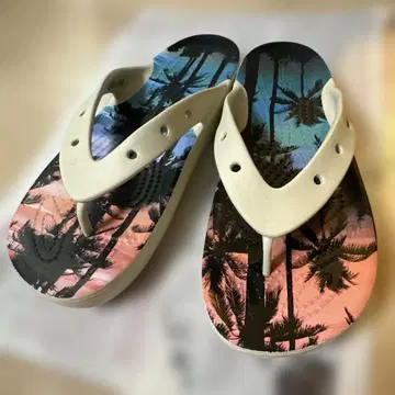 [ crocs ] 비치샌들 통굽 W7 23cm