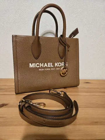 MICHAEL KORS 브라운 핸드백