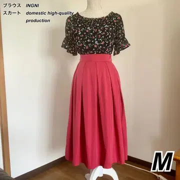 [코디 판매] 블라우스 [INGNI] & 스커트 M