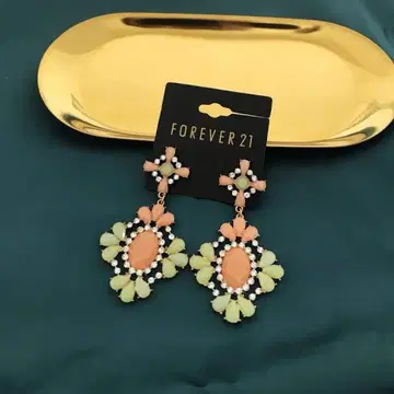 FOREVER 21 플라워 디자인 귀걸이