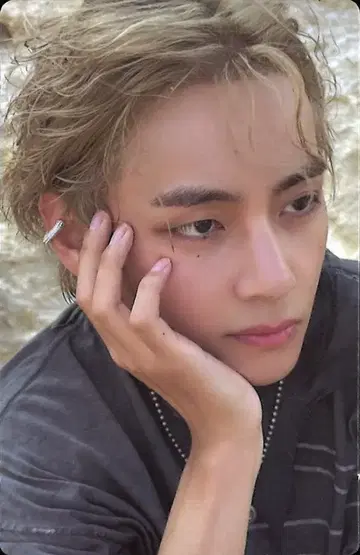 BTS V LAYOVER ver2