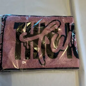 [미사용 새상품] TWICE THIS IS FOR 모모 머플러 타월