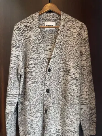 JIL SANDER+ 그레이 계열 니트 가디건