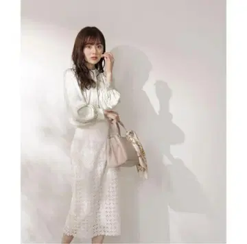 하이웨스트 케미컬 레이스 타이트 스커트 (아이보리)