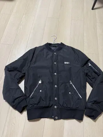 BALR. 블랙 MA-1 자켓 XL 이번 여름 한정 판매 선착순